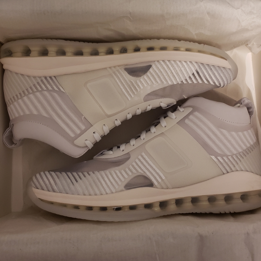 NEW SHOES WITH BOX